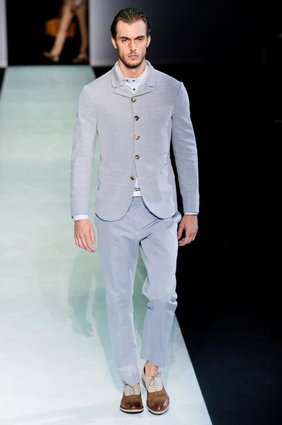 Look 30